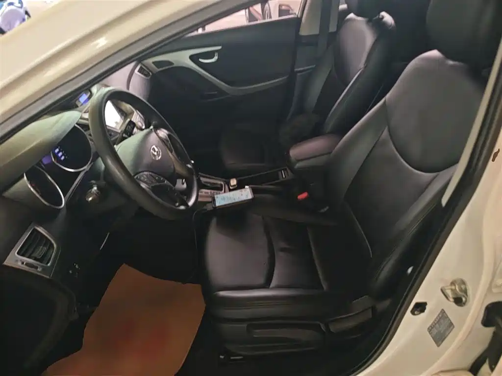 Hyundai Langdong 2015 1.6L Auto Premium фото 15