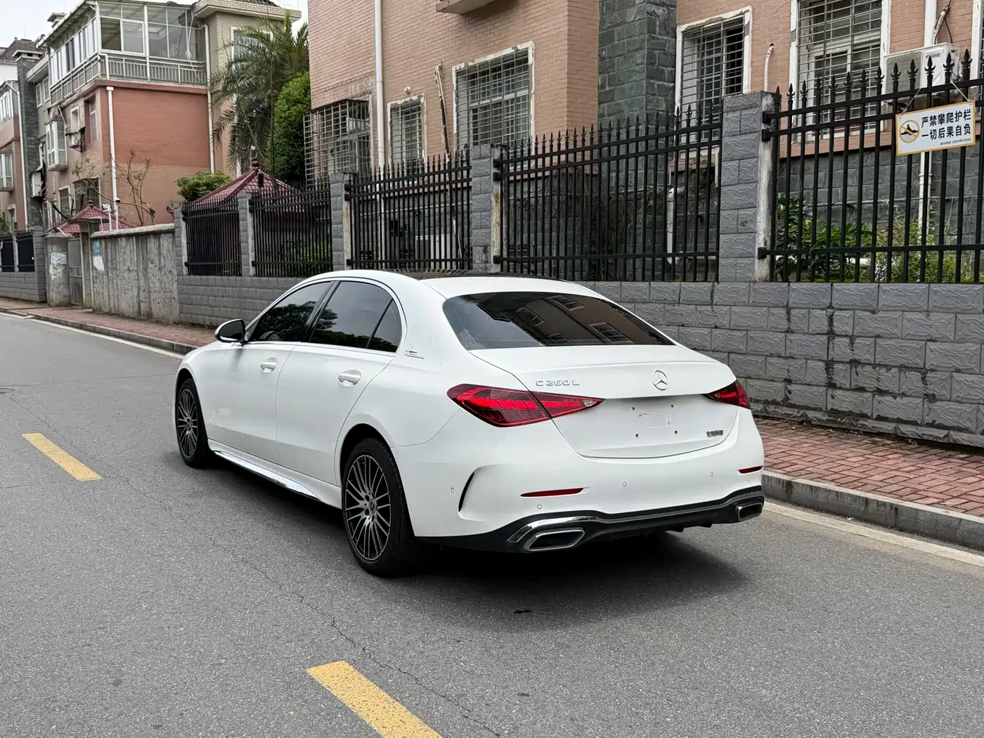 Mercedes-Benz C-Class 2023 C 260 L Sport фото 16