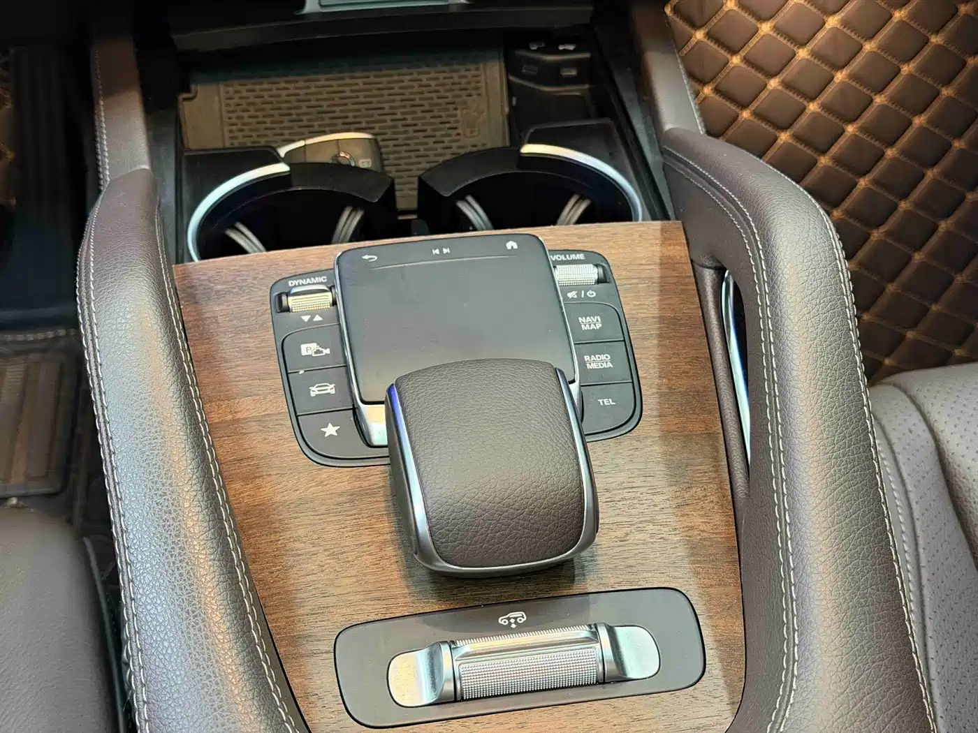 Mercedes-Benz GLE 2020 Facelift GLE 350 4MATIC Luxury фото 11