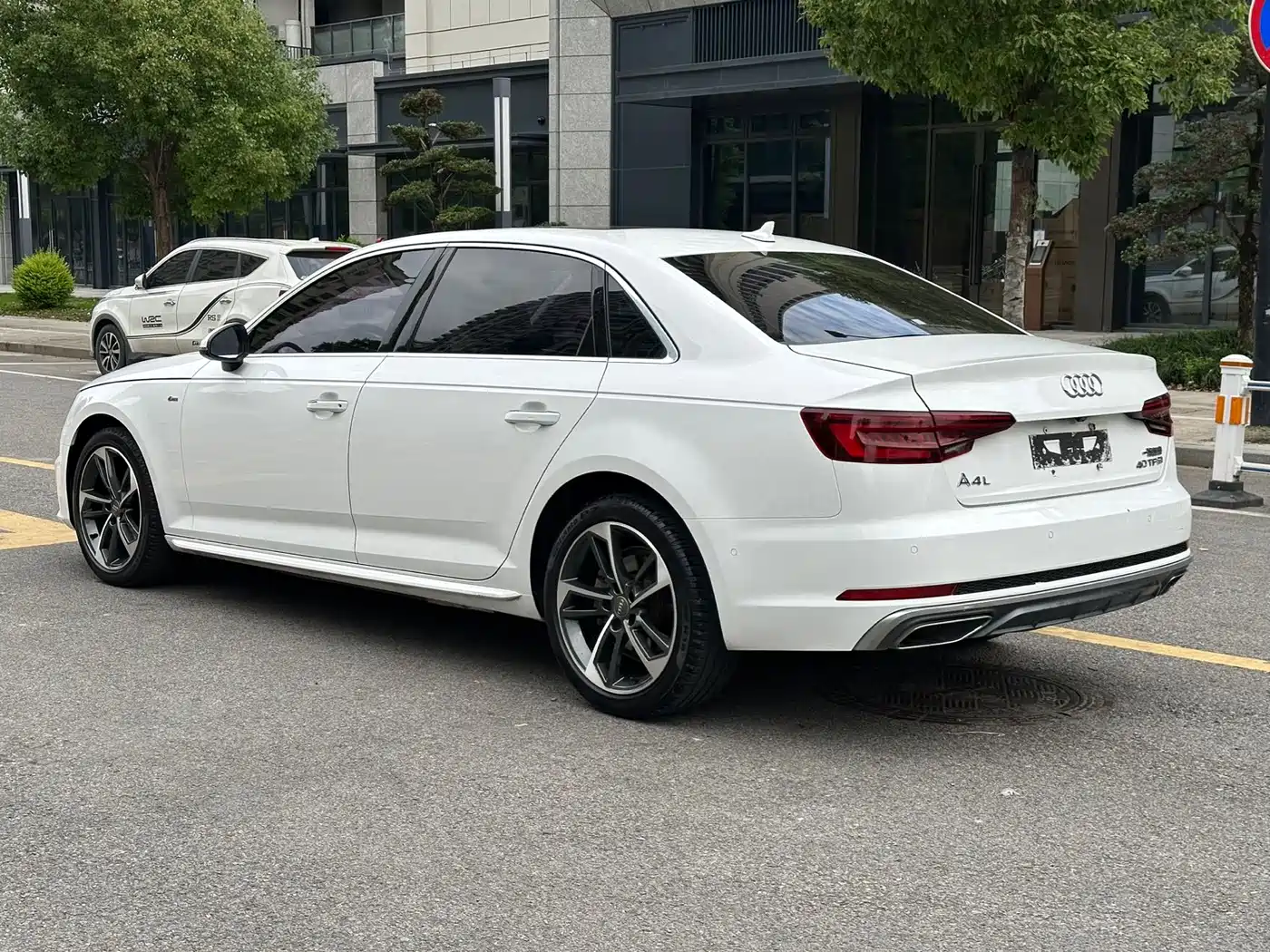 Audi A4L 2019 40 TFSI Fashion (China V) фото 7