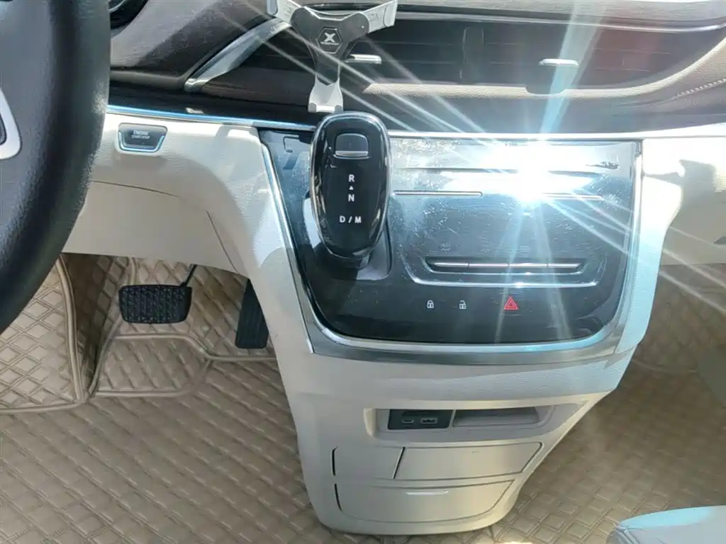 Buick GL8 2023 Model Land Business Class Smart фото 14
