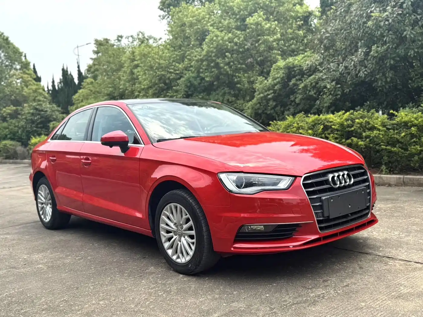 Audi A3 2016 Limousine 35 TFSI Leadership фото 3