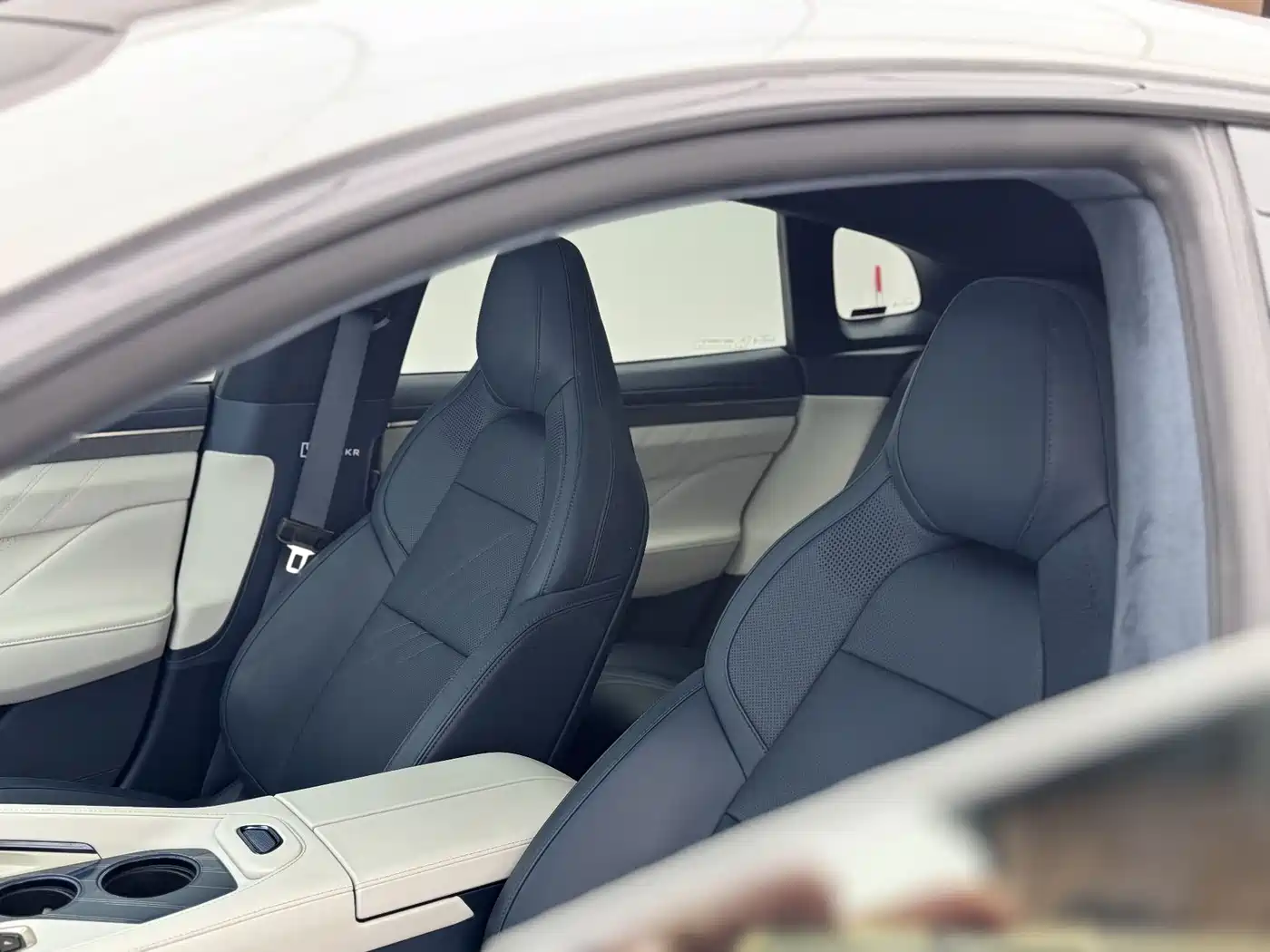 ZEEKR EXTREME KRYPTON 001