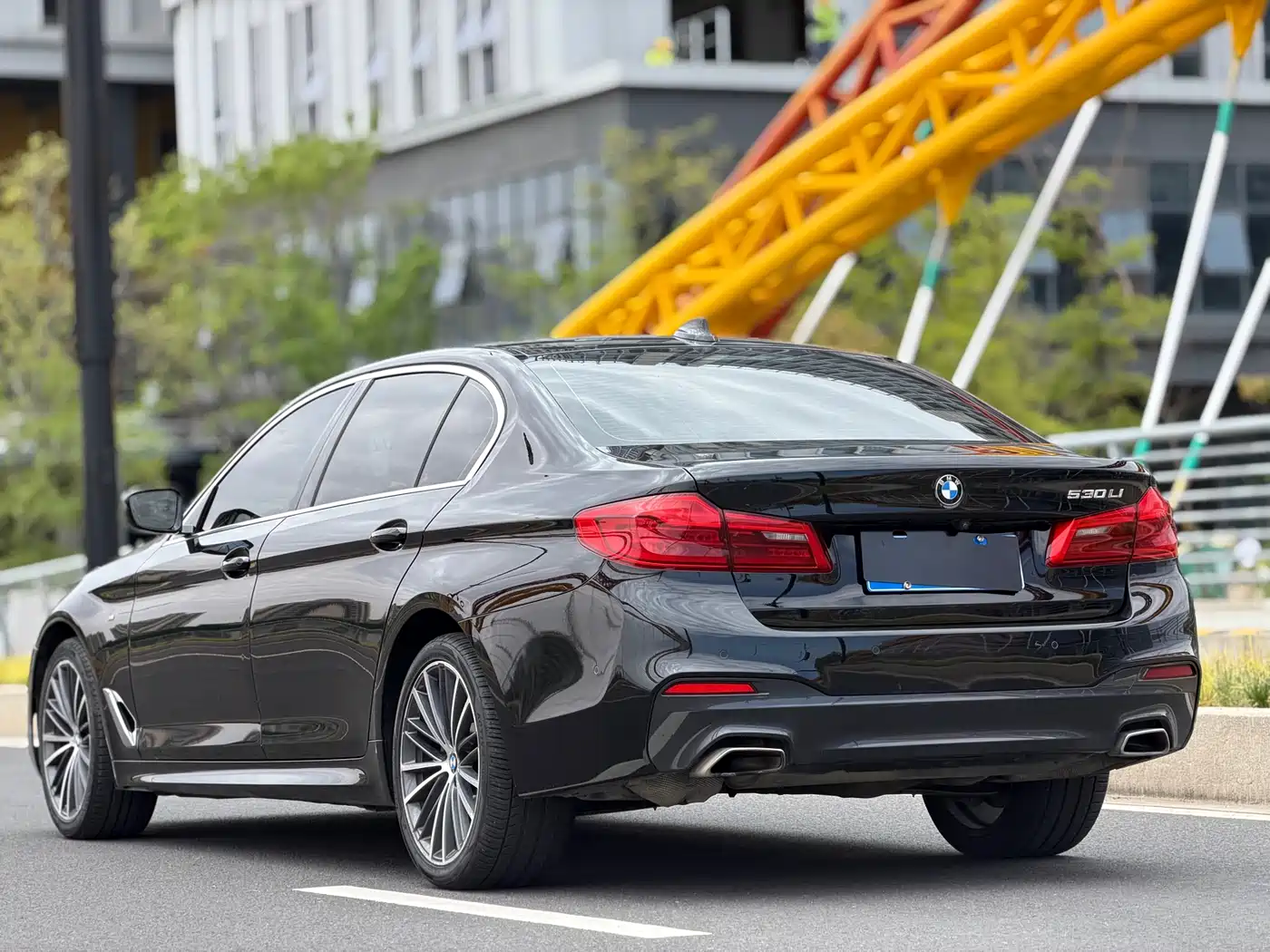 BMW 5 Series 2019 525Li M Sport Package фото 17