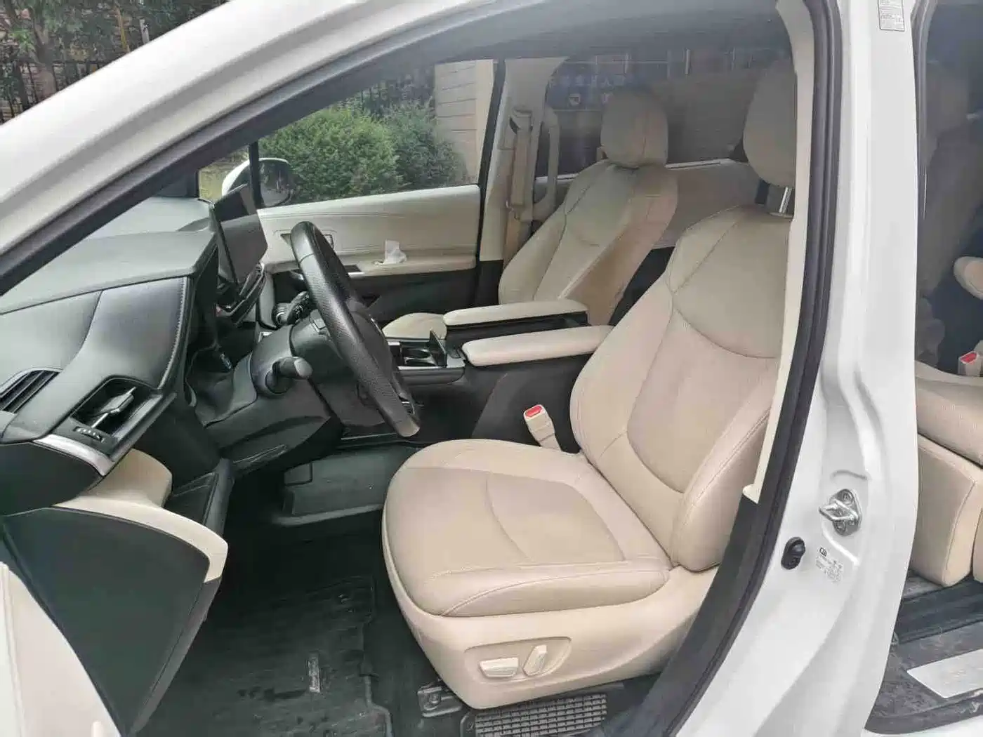 Toyota Granvia 2023 2023 2.5L Hybrid VIP Edition