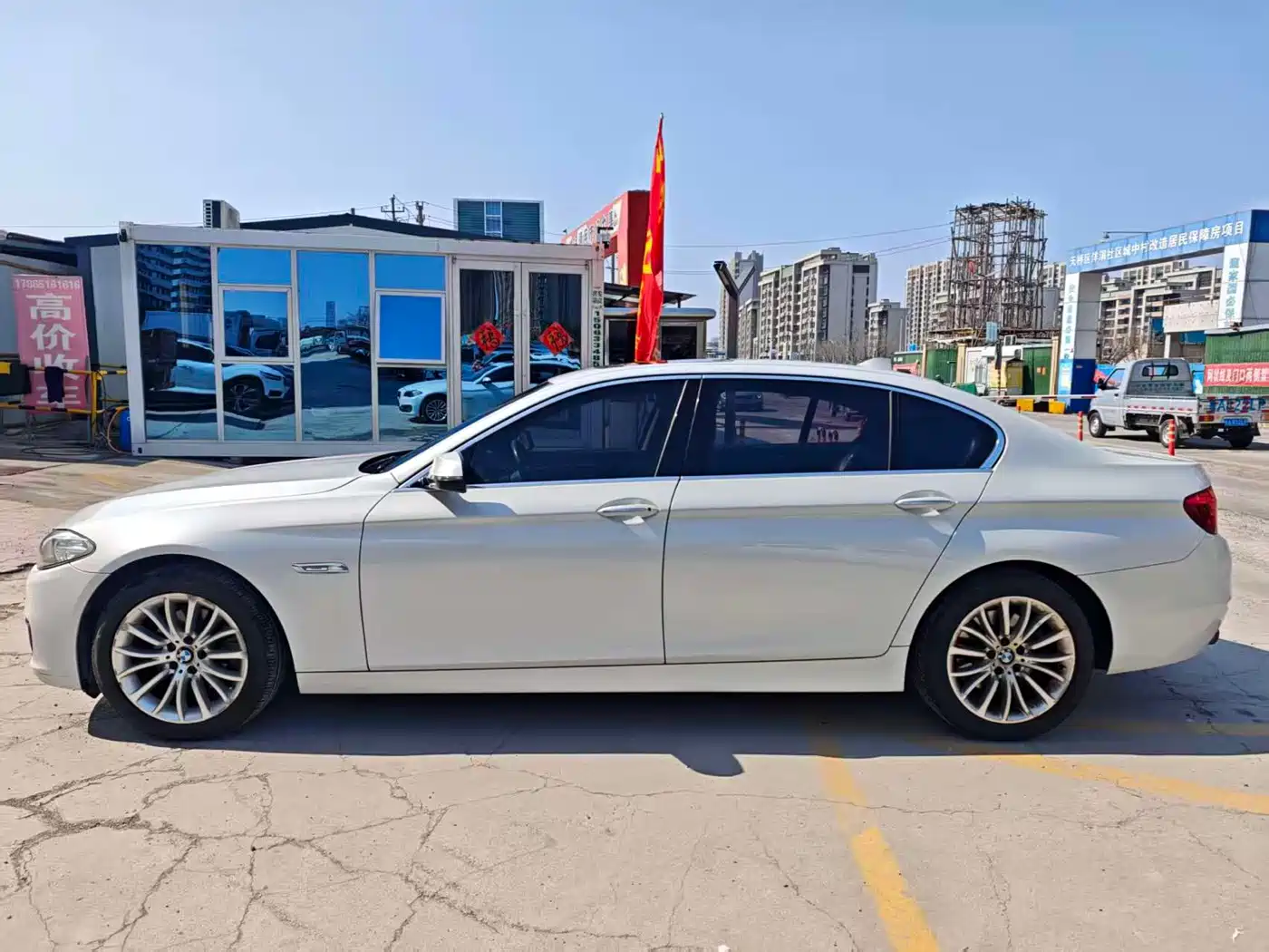 BMW 5 Series 2017 525Li Luxury Design Package фото 3