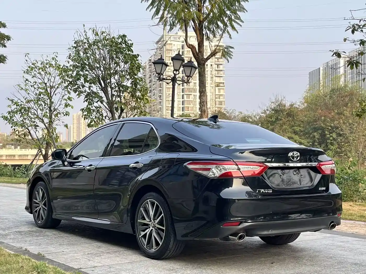 Toyota Camry 2021 2.5G Luxury Edition фото 8