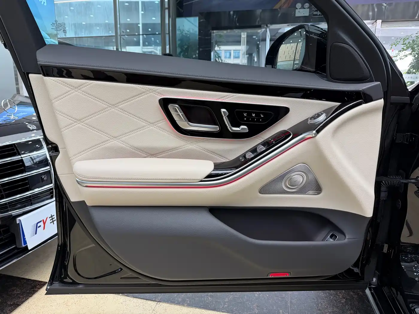 Mercedes-Benz Maybach S-Class 2024 Facelift S 480 4MATIC фото 5