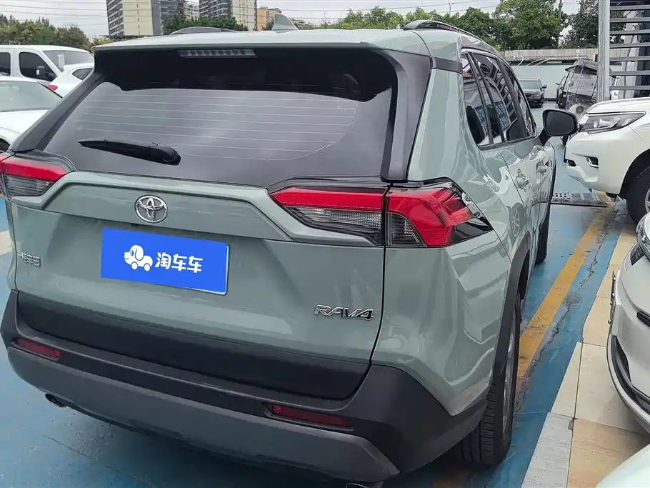 Toyota RAV4 Rongfang 2022 2.0L CVT 2WD Trend Plus Edition фото 3