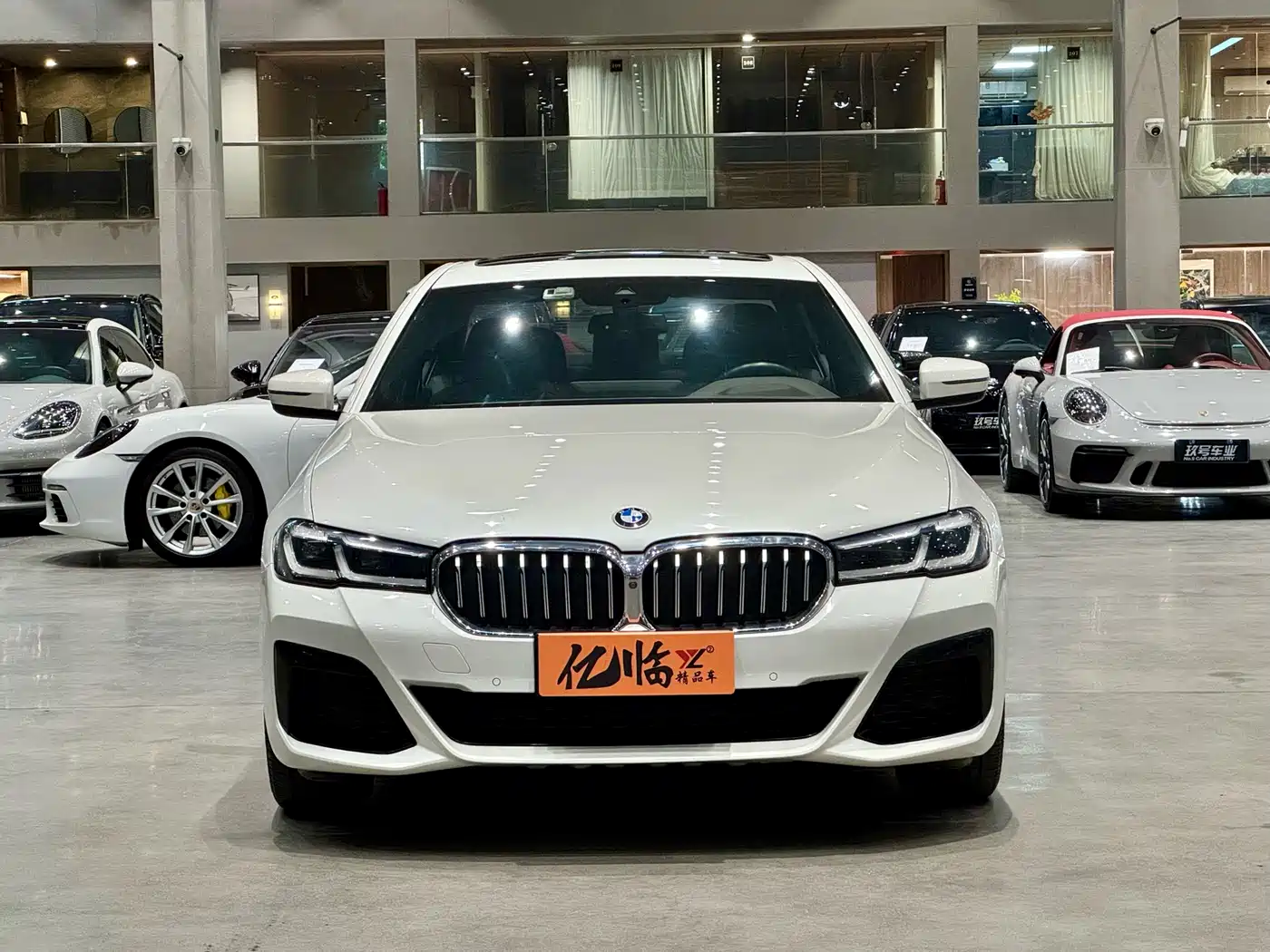 BMW 5 Series 2022 530Li Exclusive M Sport Package фото 2