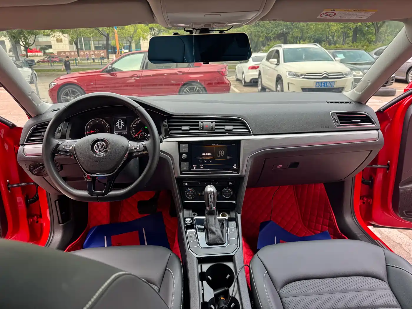 Volkswagen Lamando 2021 280TSI DSG Comfort Edition фото 14
