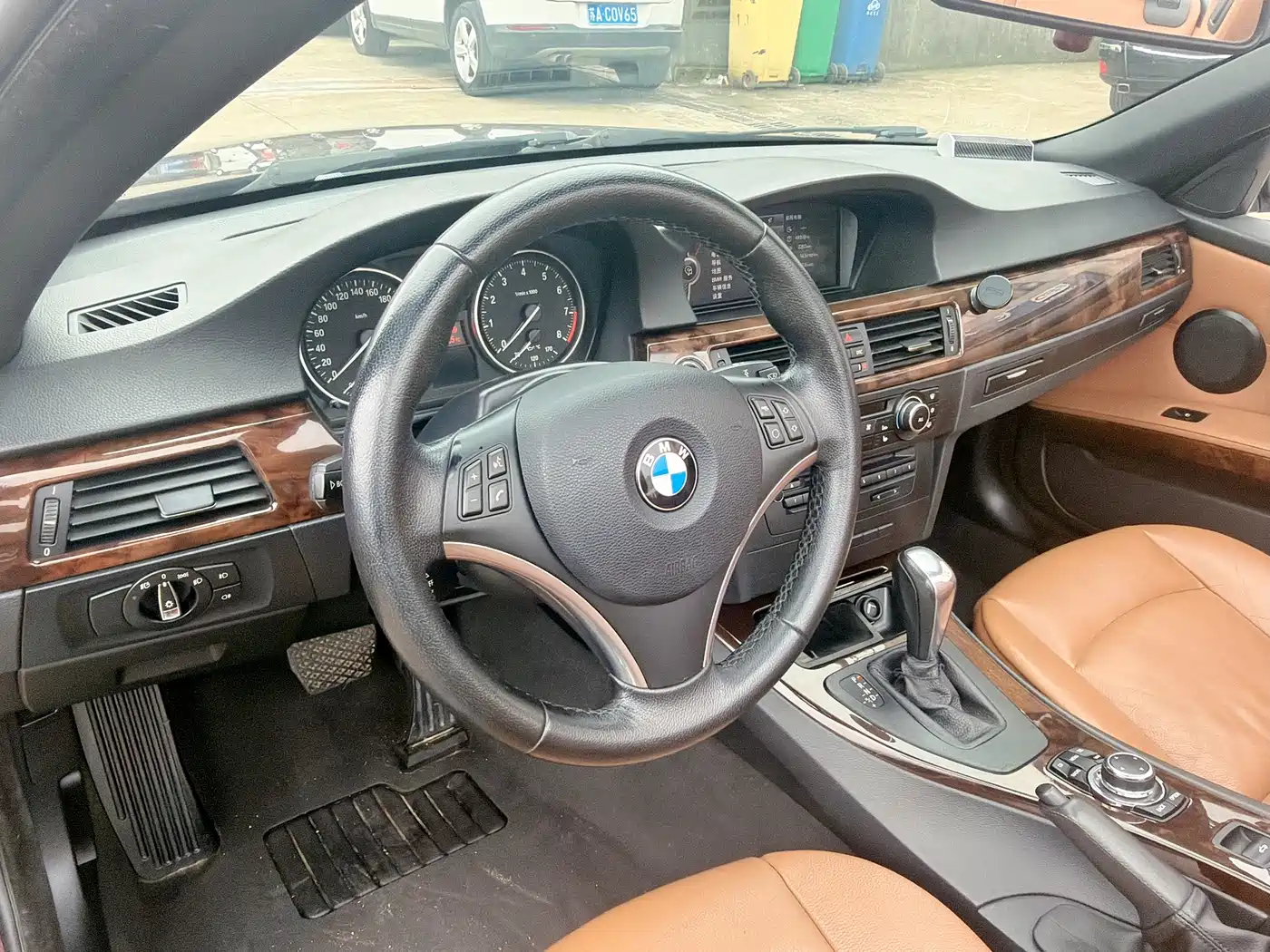 BMW 3 Series (Import) 2011 330i Convertible Coupe фото 7