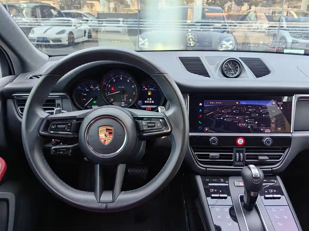 Porsche Macan 2024 Macan 2.0T фото 6