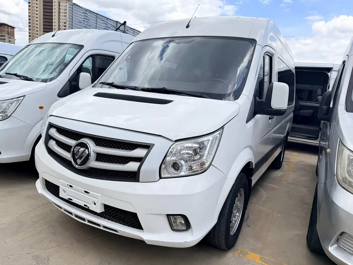 Foton Tuyano 2021 2021 2.0T Manual Tongtu Long Wheelbase Medium Roof 5/6/7-Seater 4F20TC3