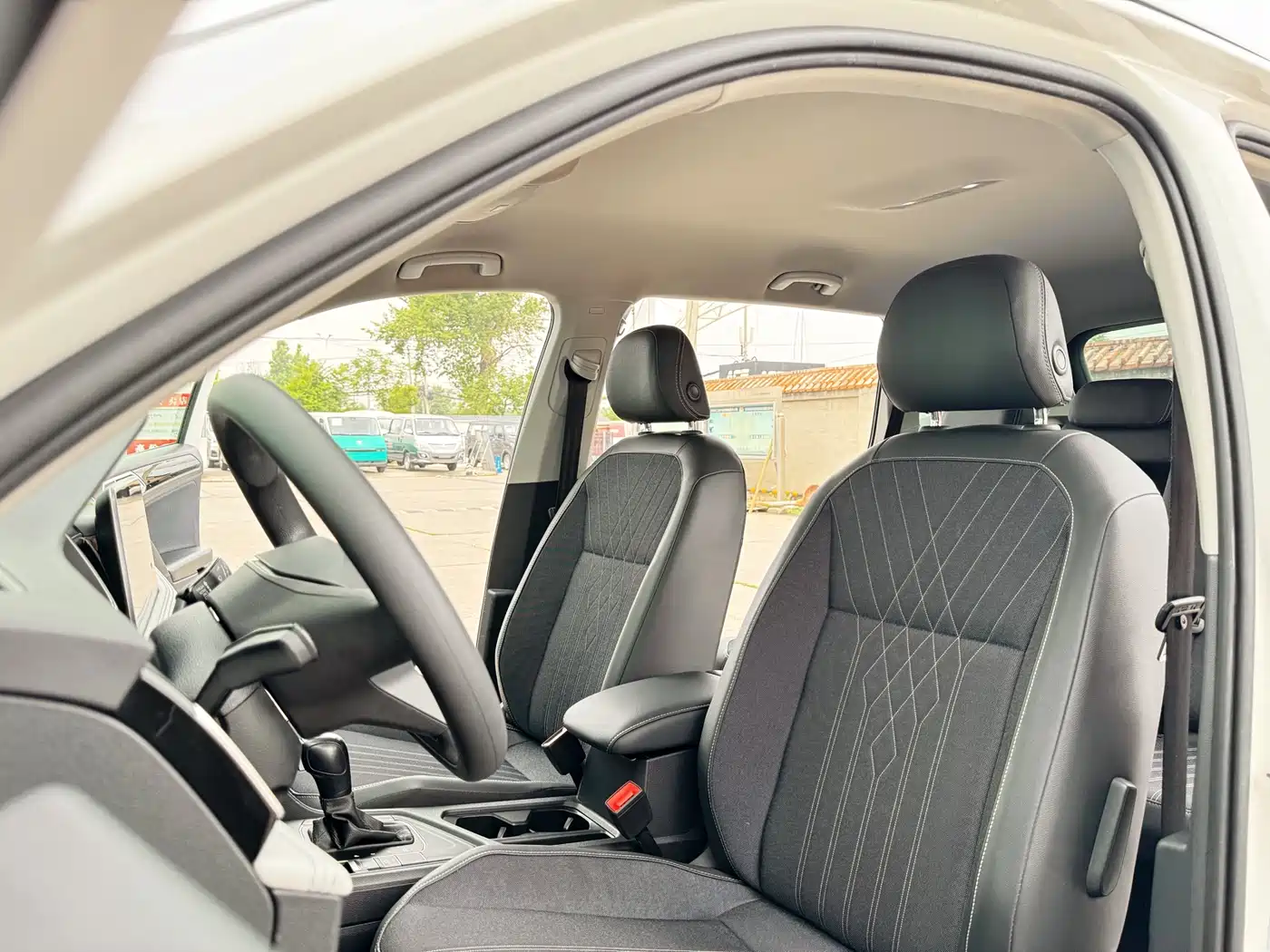 Volkswagen Tiguan L 2022 330TSI Automatic 2WD Comfort Edition фото 20