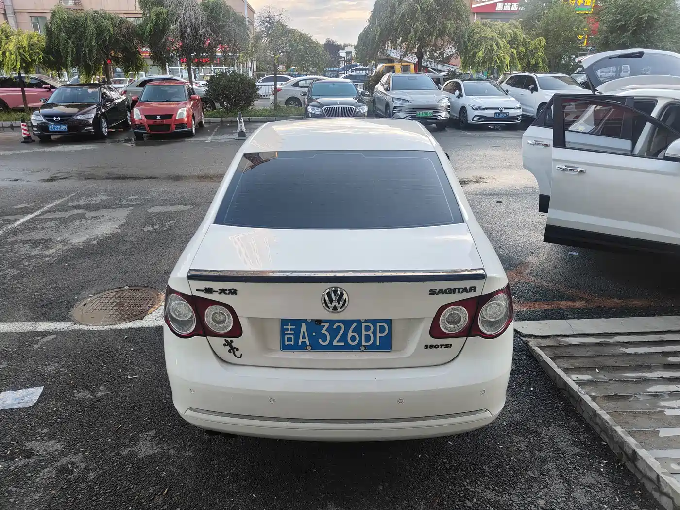 Volkswagen Sagitar 2011 2011 1.8TSI Manual Champion Edition