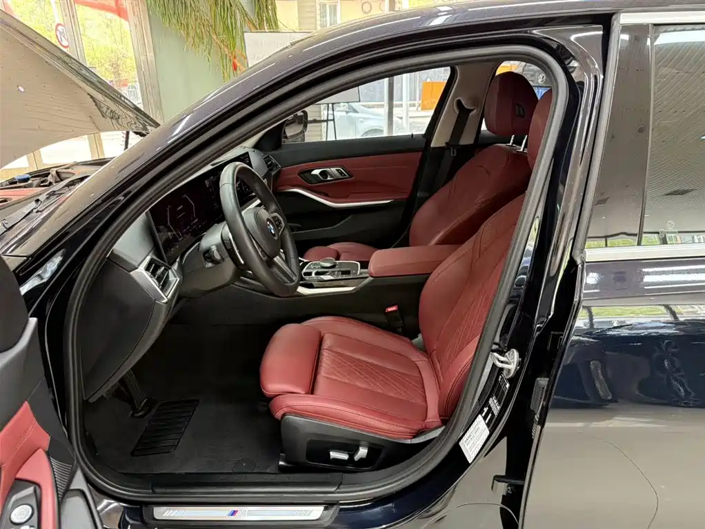 BMW 3 Series 2023 320Li M Sport Package фото 10