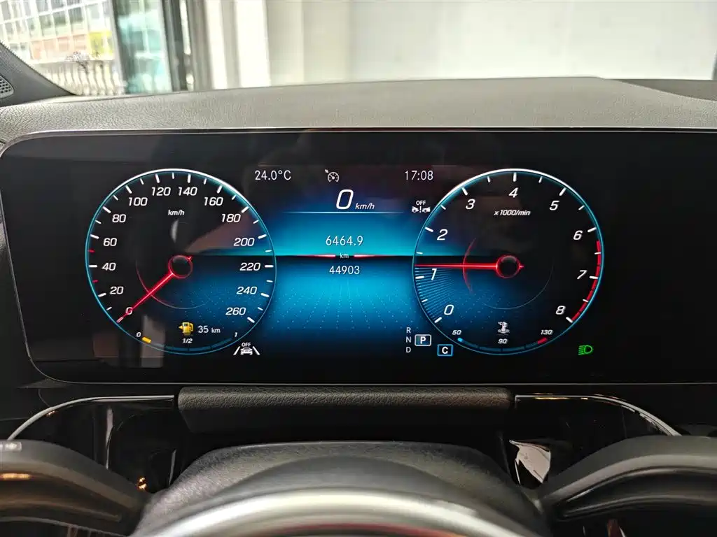 Mercedes-Benz GLA 2023 2023 GLA 220