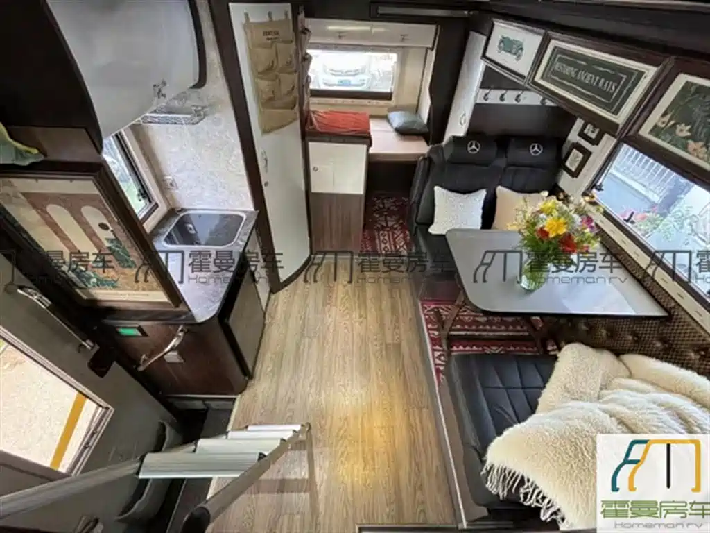 Zhongyi Motorhome Sprinter RV 2016 Model Sprinter Dual Expansion Type C RV фото 8