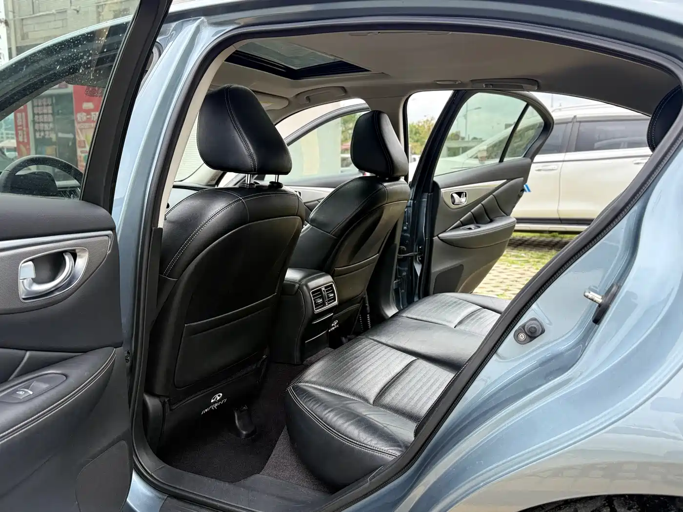 Infiniti Q50 2014 3.7L Luxury Sport фото 4