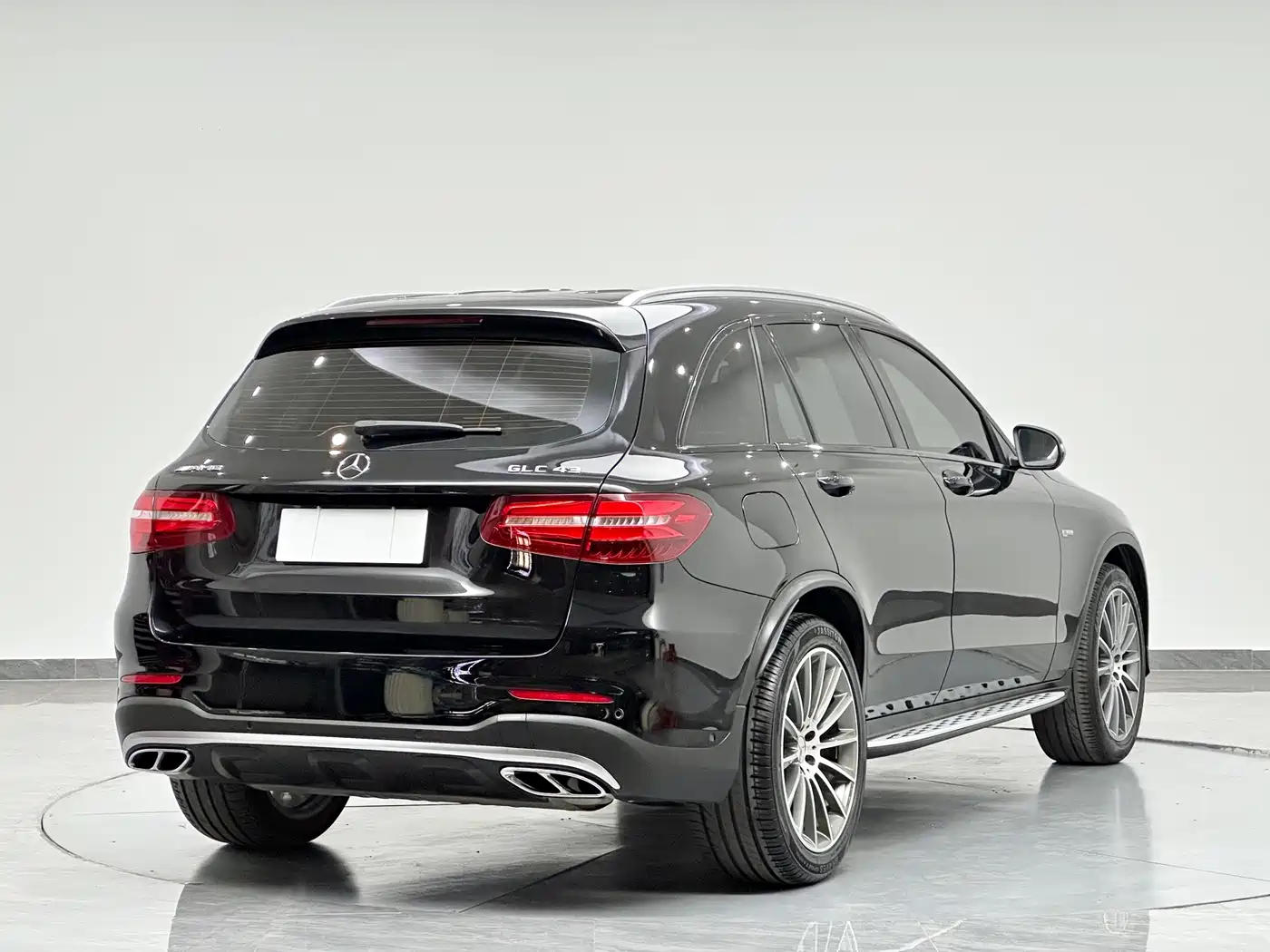Mercedes-Benz GLC AMG 2017 AMG GLC 43 4MATIC фото 16