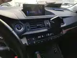 Фото 9 - Lexus CT