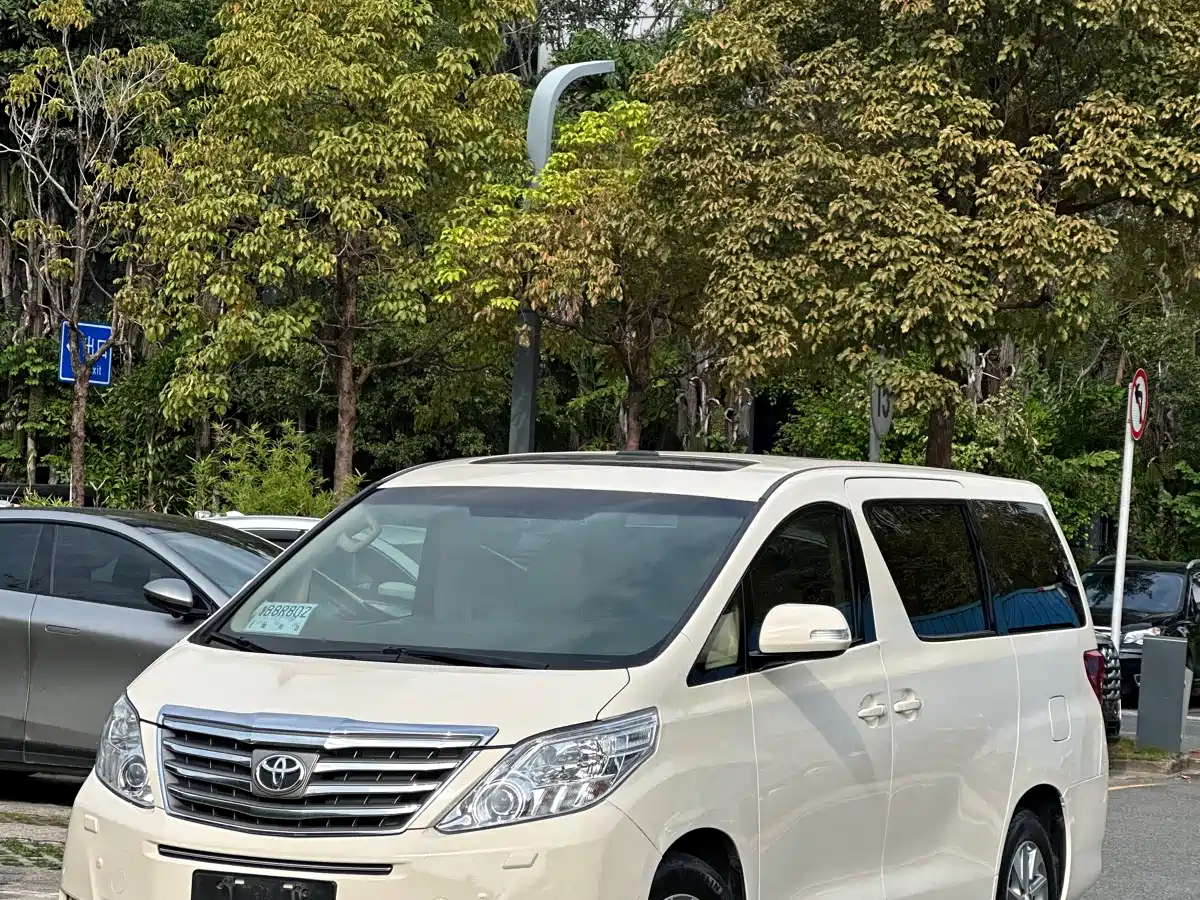 Toyota Alphard 2012 3.5L Luxury Edition