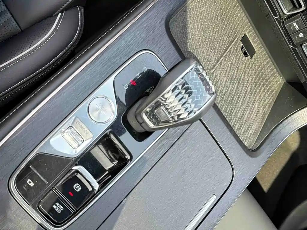 GAC Trumpchi Trumpchi GS8 2025 Pilot Series 2.0TGDI 2WD Luxury Edition 5-seater фото 20