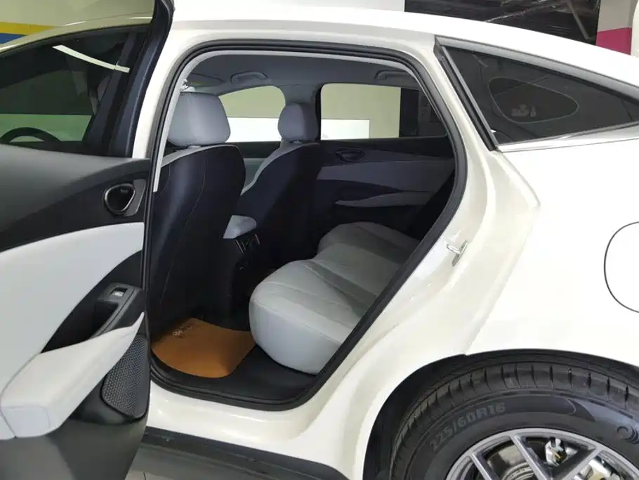 BYD Seal 06 New Energy 2026 2026 DM-i Super Luxury Edition 128KM Premium