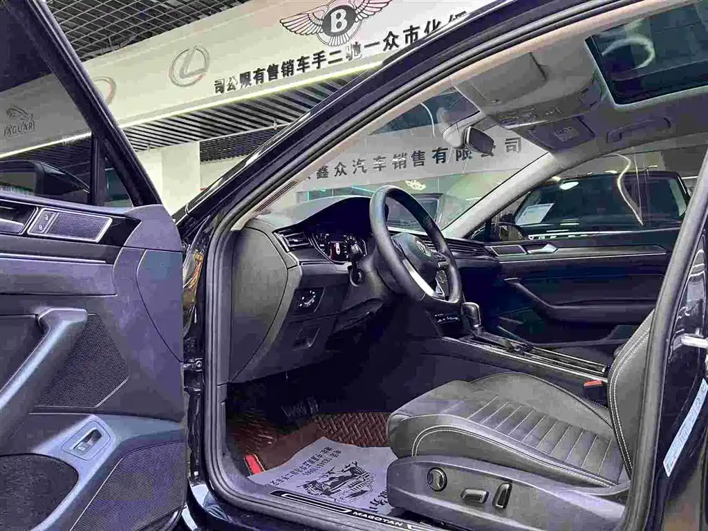 Volkswagen Magotan 2020 330TSI DSG Luxury фото 4