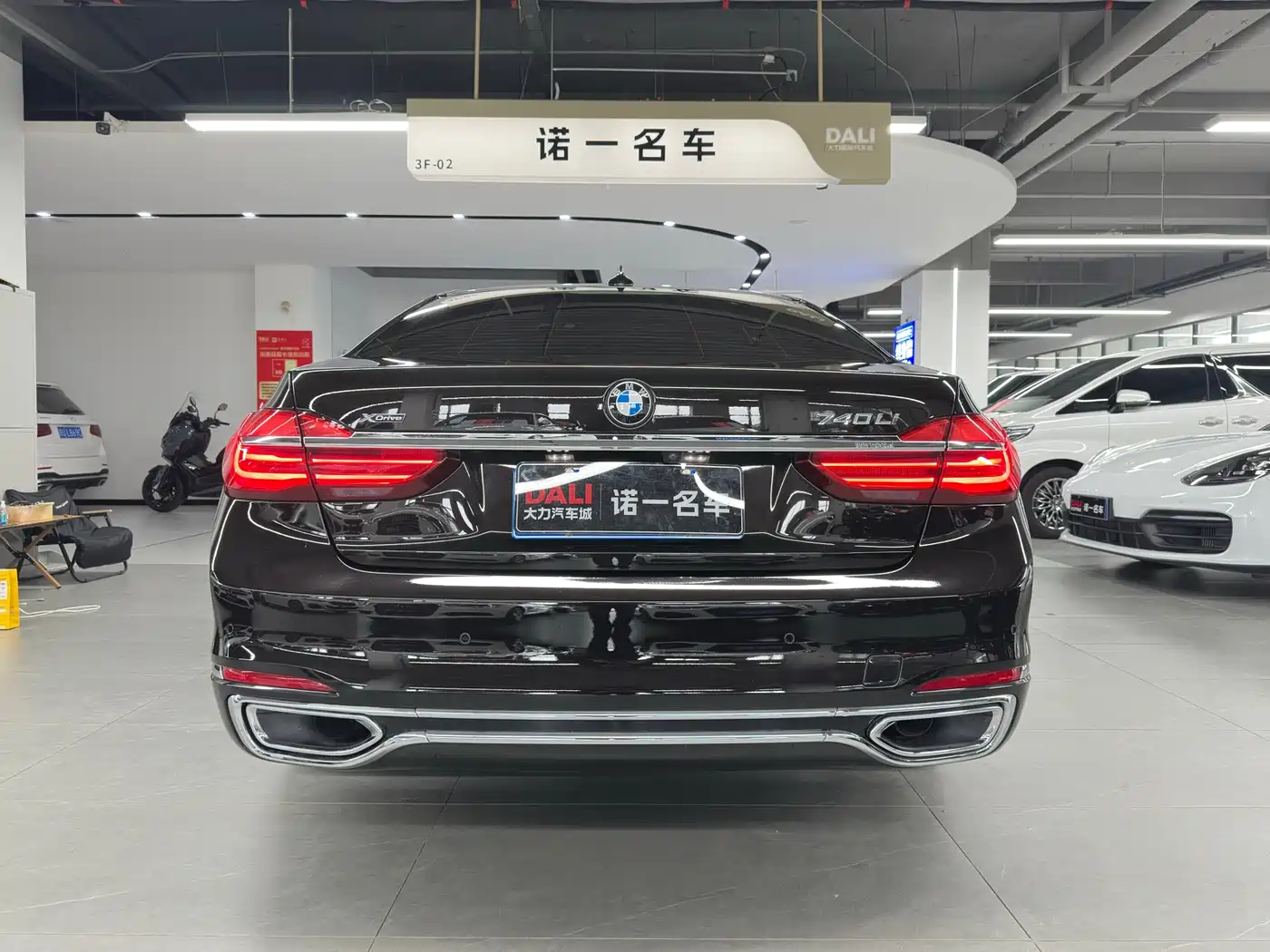 BMW 7 Series 2018 740Li xDrive Premium Type Excellence Package фото 5