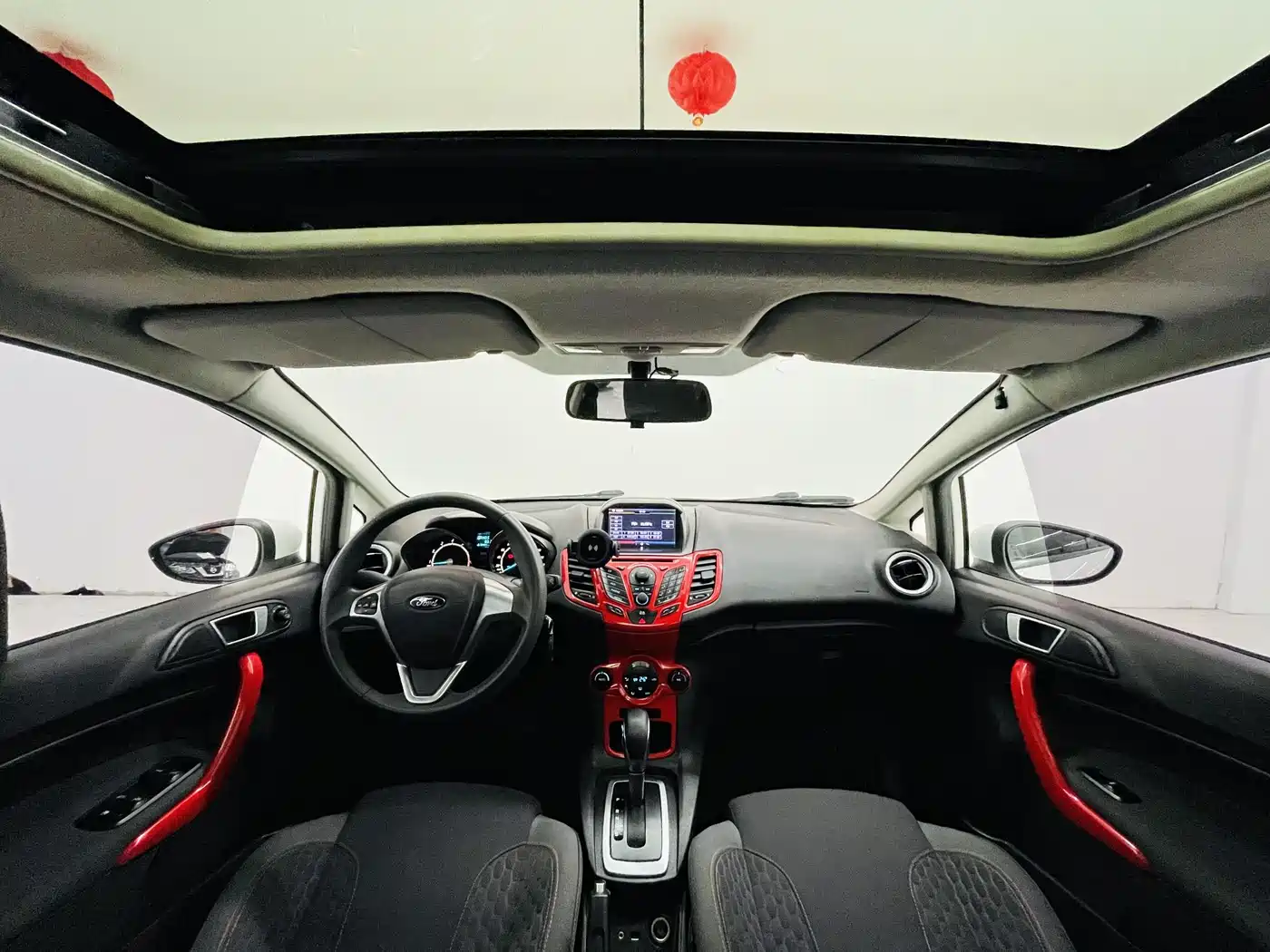 Photo 5 - Ford Fiesta