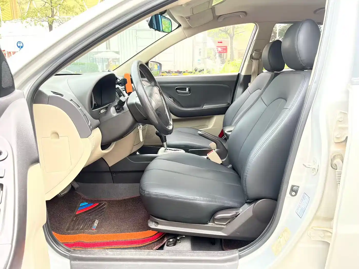 Hyundai Elantra 2011 1.6L Automatic Comfort фото 4