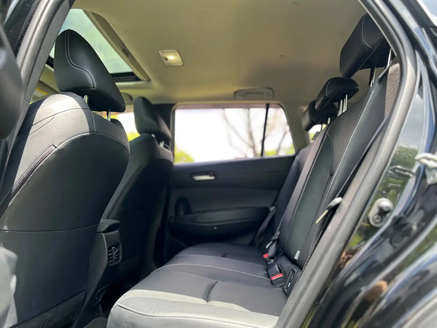 Toyota Frontlander 2022 2.0L CVT Luxury Edition фото 6