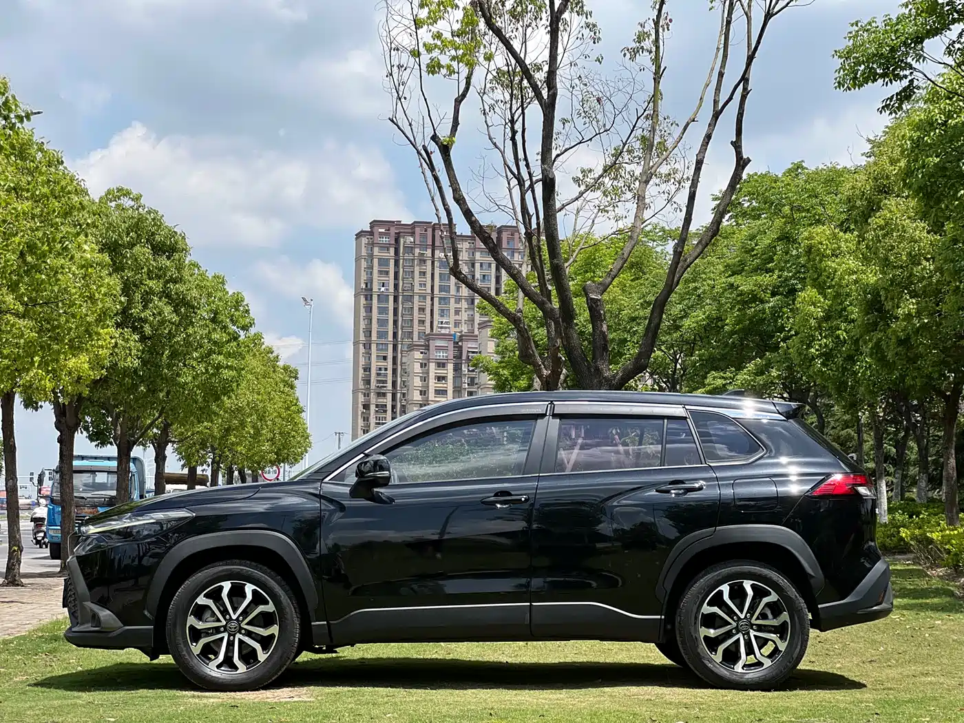 Toyota Frontlander 2022 2.0L CVT Luxury Edition фото 21