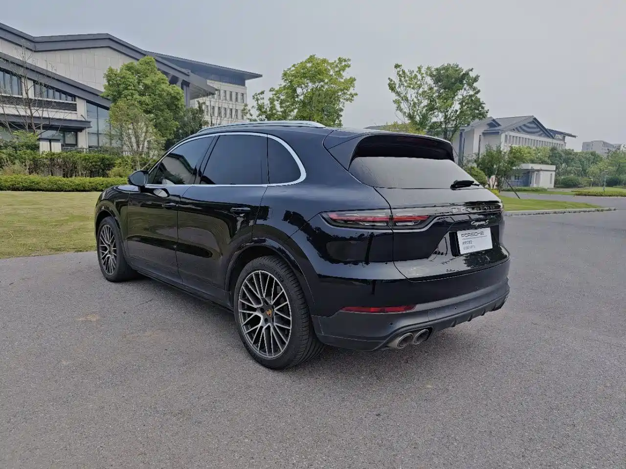 Porsche Cayenne 2022 Cayenne 3.0T Platinum Edition фото 3