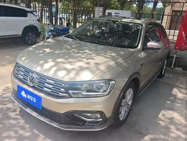 Volkswagen C-TREK 2019