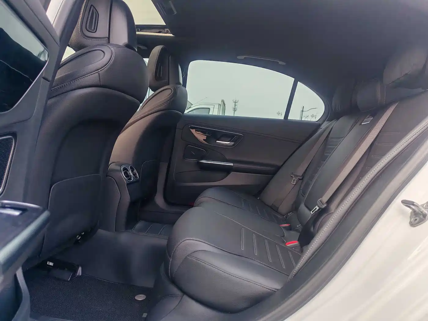 Mercedes-Benz C-Class 2023 C 200 L Sport фото 18