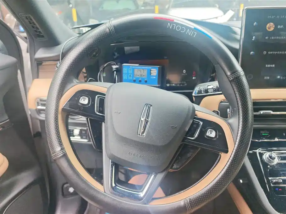 LINCOLN ADVENTURER