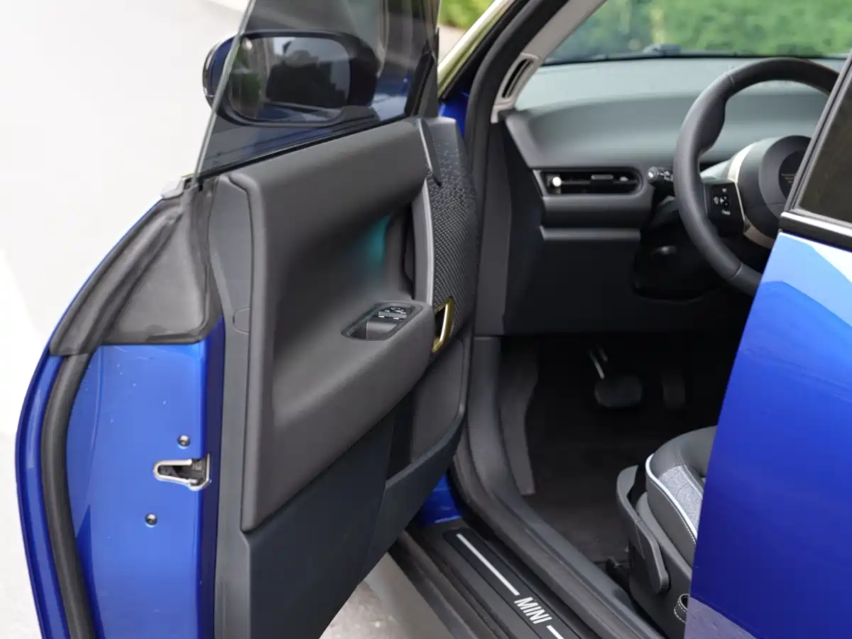 MINI ELECTRIC  COOPER