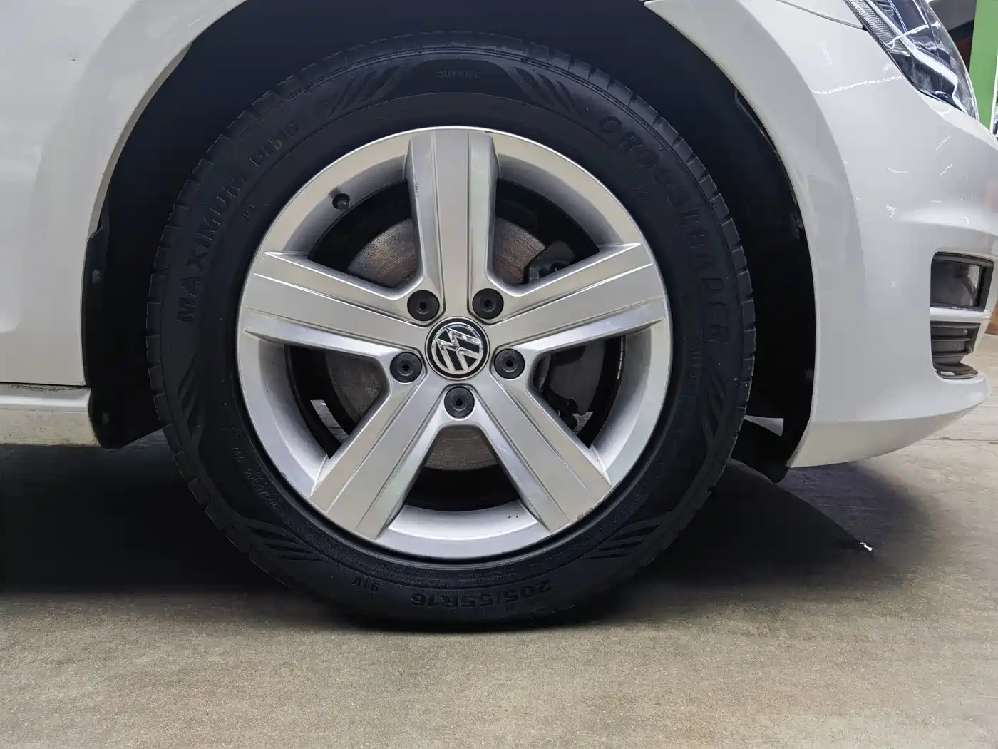 Volkswagen Golf 2016 1.6L Automatic Comfort фото 15