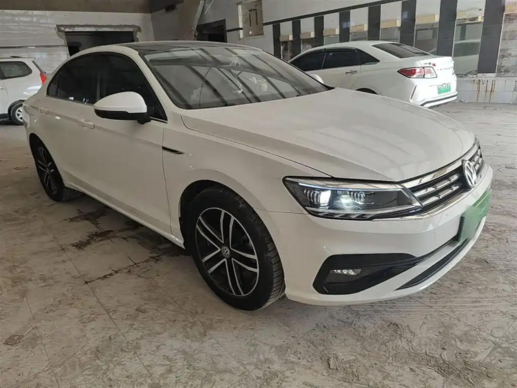 VOLKSWAGEN LINGDU