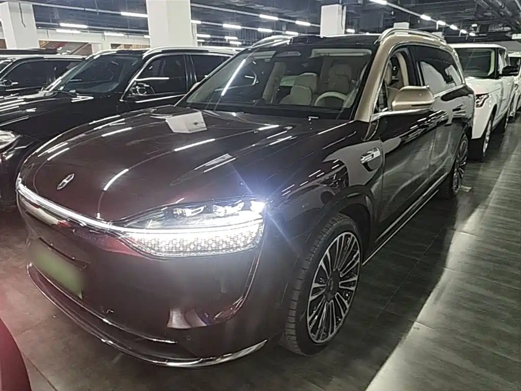 AITO Wenjie AITO M9 2025 Extended Range Ultra 52kWh 6-Seater фото 2