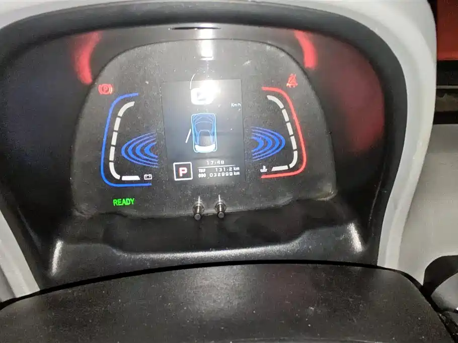 ZOTYE E200