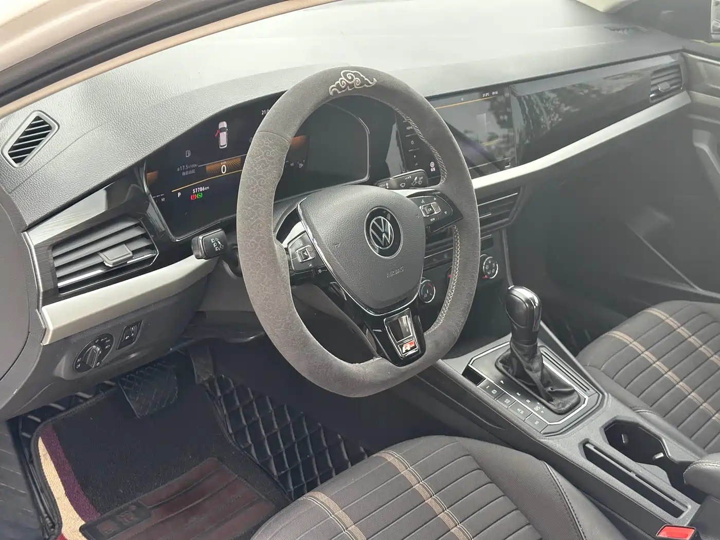 Volkswagen Lavida 2022 1.5L Auto Comfort Edition фото 7