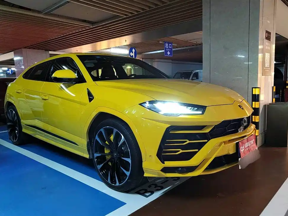 Lamborghini Urus 2021 4.0T V8 фото 3