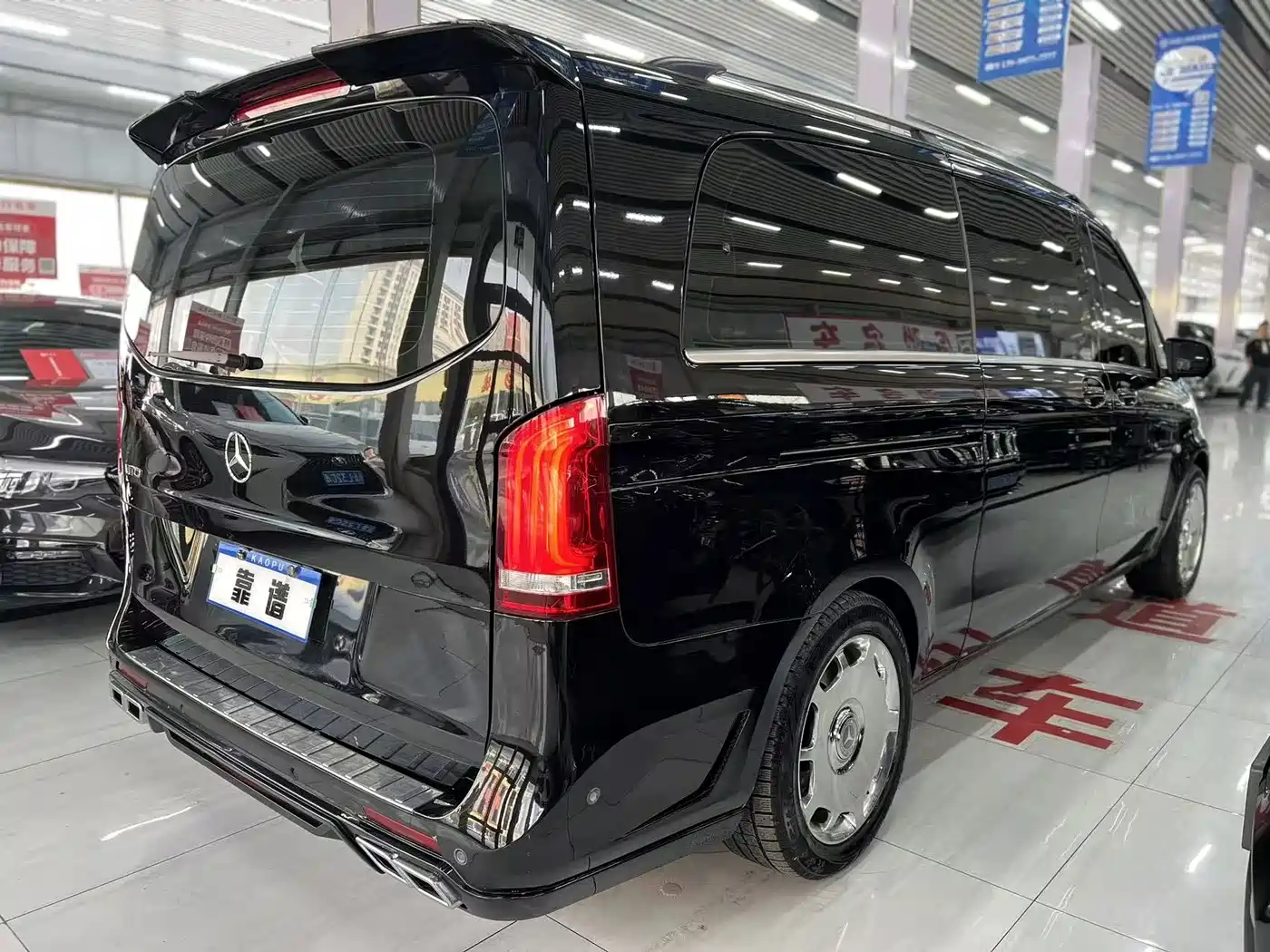 Mercedes-Benz Vito 2021 2.0T Business Edition 7-seater фото 9