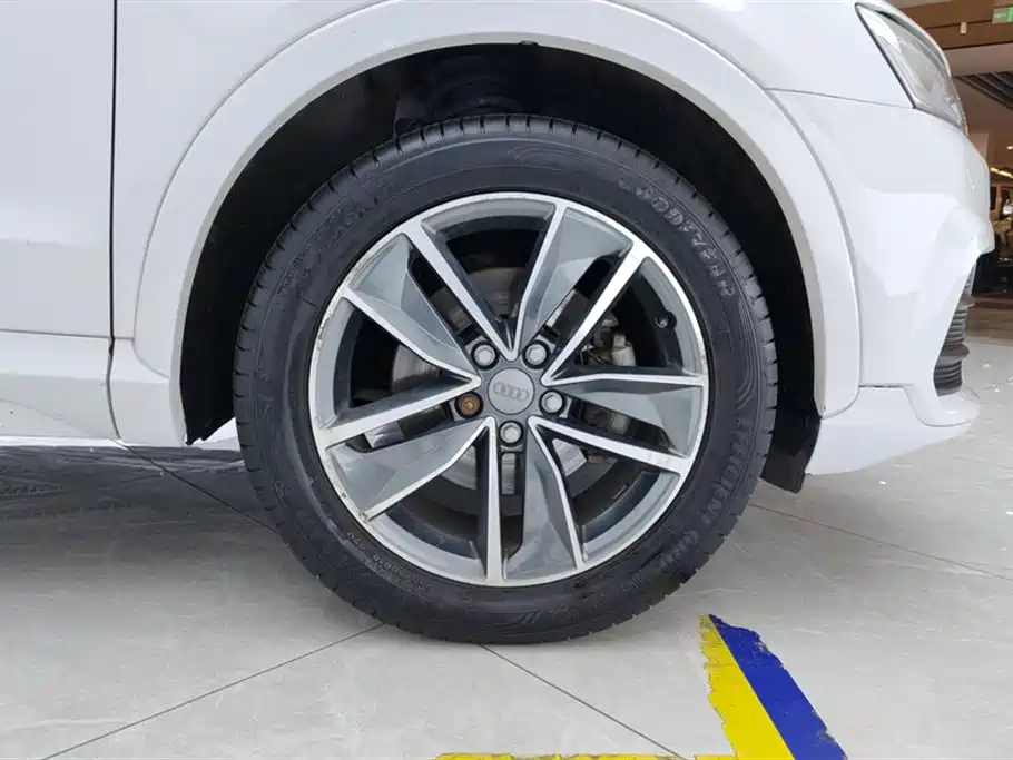 Audi Q3 2016 40 TFSI quattro All-Wheel Drive Sport Edition фото 6