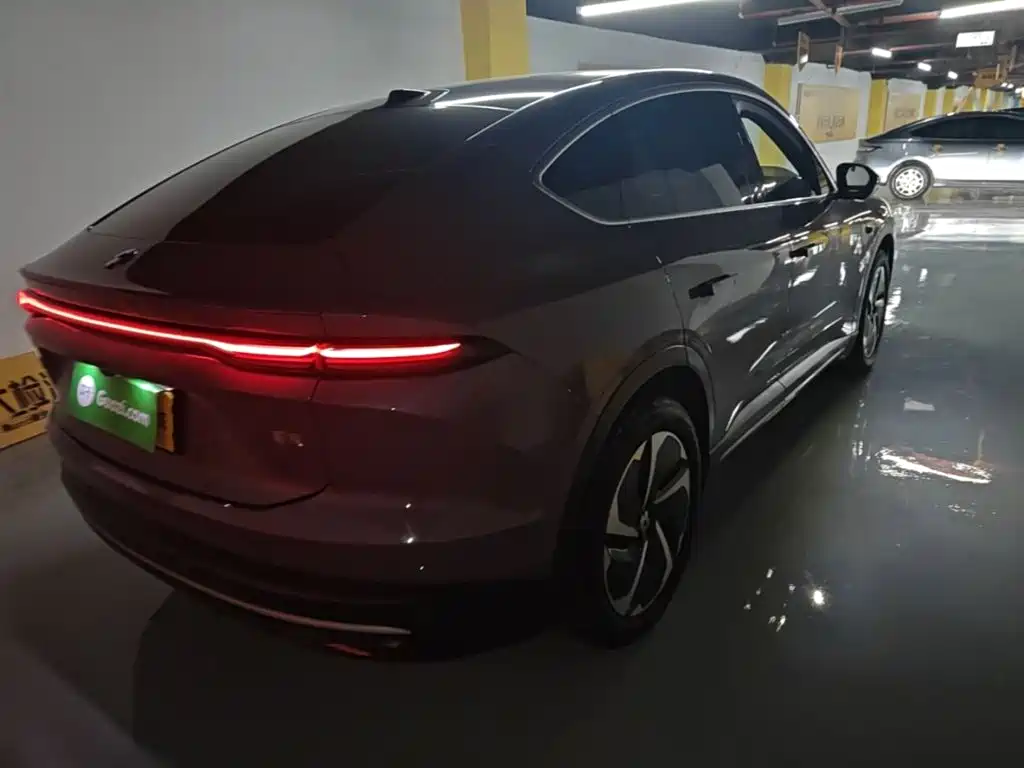 Фото 7 - NIO EC6