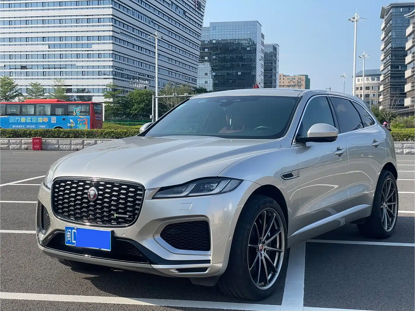 Jaguar F-PACE 2022 Model P340 R-Dynamic SE